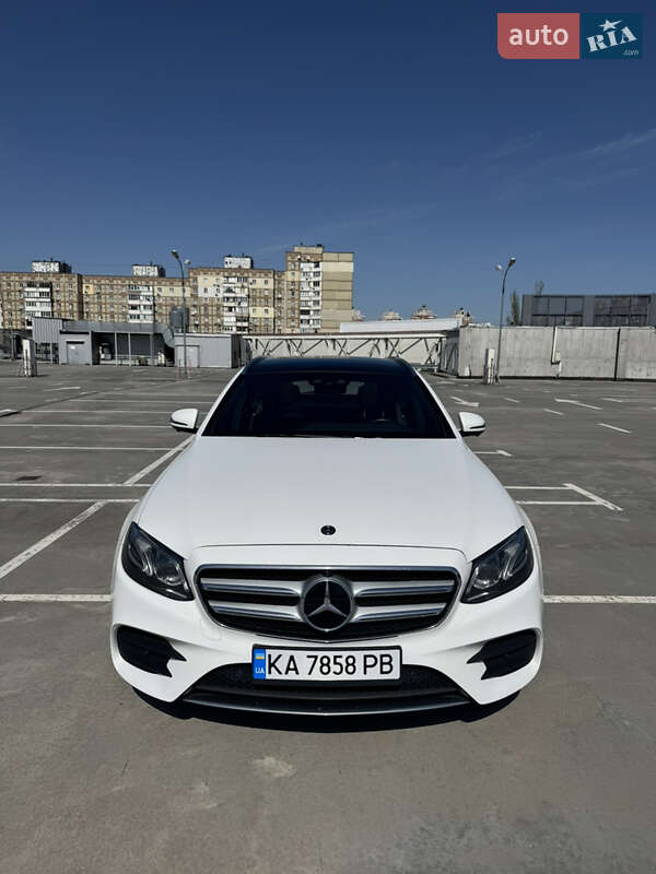 Універсал Mercedes-Benz E-Class 2018 в 