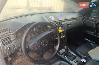 Седан Mercedes-Benz E-Class 1995 в 