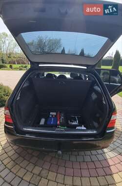 Універсал Mercedes-Benz E-Class 2004 в 