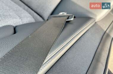 Седан Mercedes-Benz E-Class 2010 в 