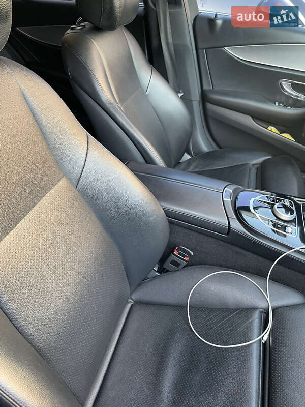 Универсал Mercedes-Benz E-Class 2016 в Киеве