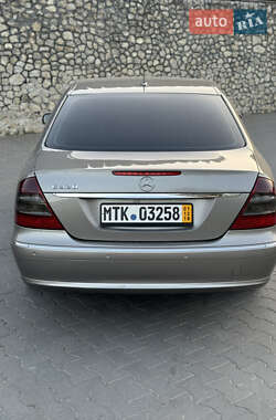 Седан Mercedes-Benz E-Class 2006 в 