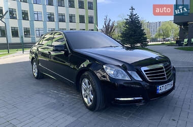 Седан Mercedes-Benz E-Class 2010 в 