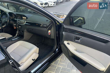 Седан Mercedes-Benz E-Class 2010 в 