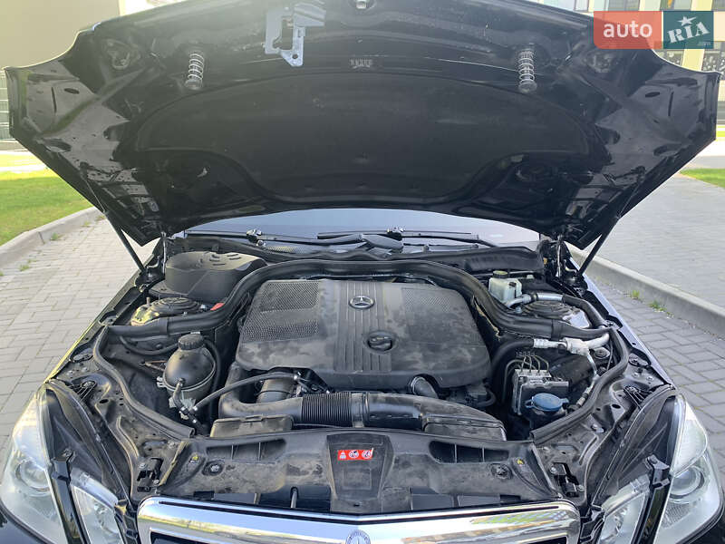 Седан Mercedes-Benz E-Class 2010 в Ивано-Франковске фото 32 Седан Mercedes-Benz E-Class 2010 в Ивано-Франковске