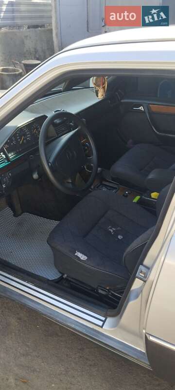 Седан Mercedes-Benz E-Class 1994 в Боярці
