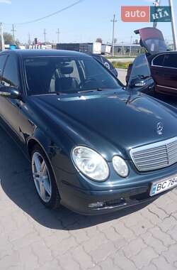Седан Mercedes-Benz E-Class 2002 в 