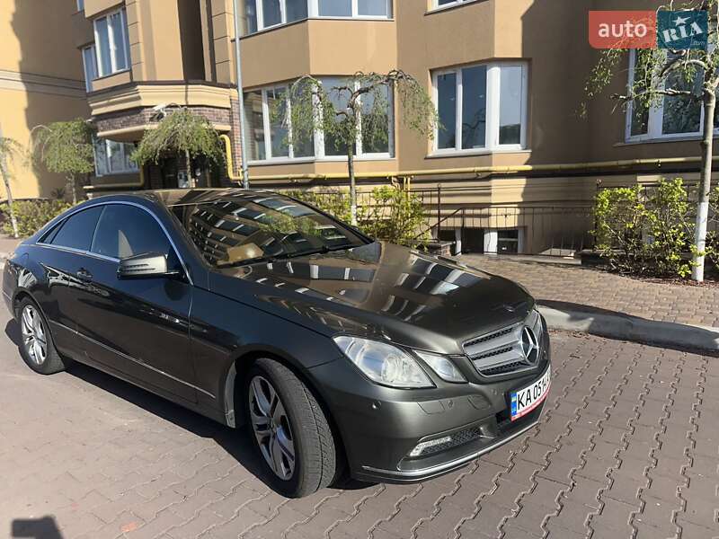 Mercedes-Benz E-Class 2010