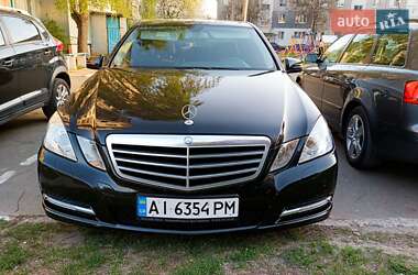 Седан Mercedes-Benz E-Class 2012 в 