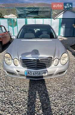 Седан Mercedes-Benz E-Class 2003 в 