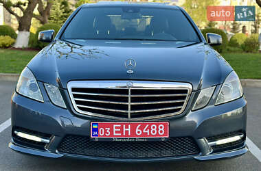 Седан Mercedes-Benz E-Class 2012 в 