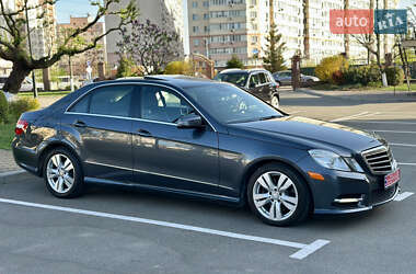 Седан Mercedes-Benz E-Class 2012 в 
