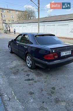 Седан Mercedes-Benz E-Class 1998 в 