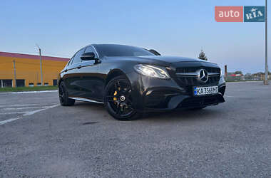 Седан Mercedes-Benz E-Class 2016 в 