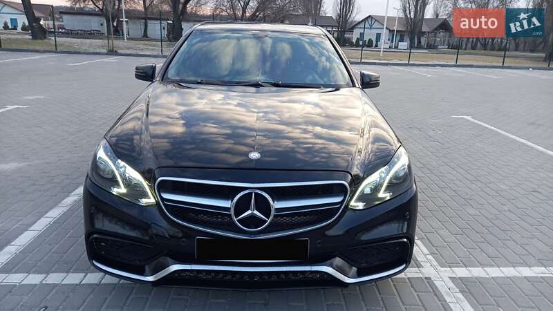 Седан Mercedes-Benz E-Class 2011 в Запоріжжі
