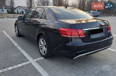 Седан Mercedes-Benz E-Class 2011 в 