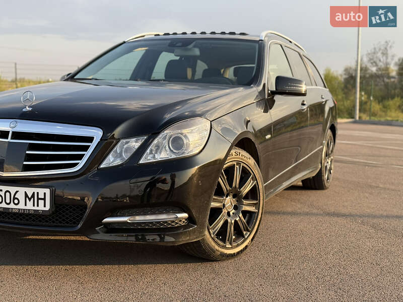 Универсал Mercedes-Benz E-Class 2011 в Ровно