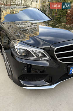 Седан Mercedes-Benz E-Class 2014 в 