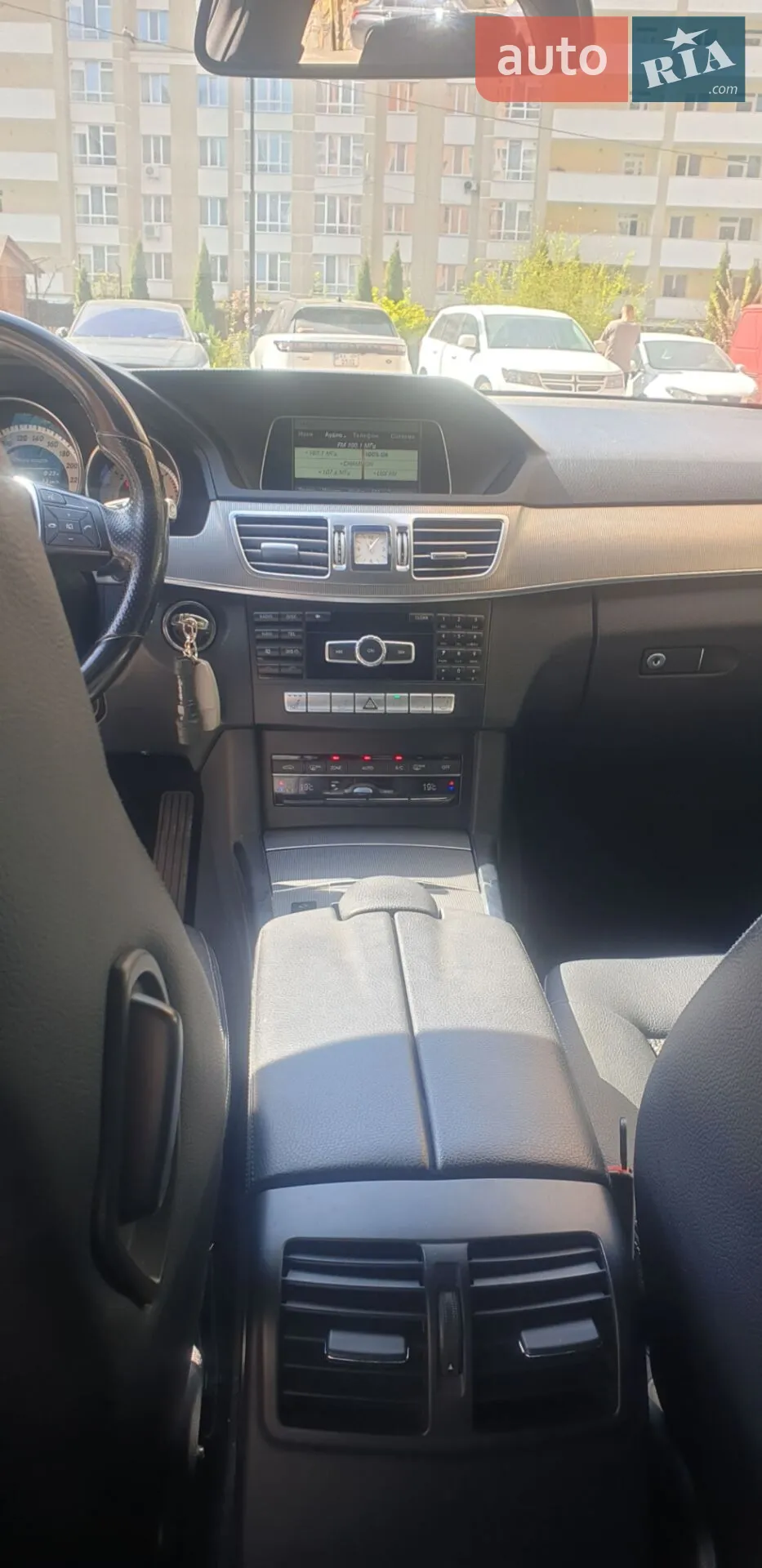 2013 Mercedes-Benz E-klasse - мініатюра 18