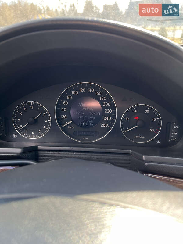 Седан Mercedes-Benz E-Class 2002 в Хмельнике фото 2 Седан Mercedes-Benz E-Class 2002 в Хмельнике