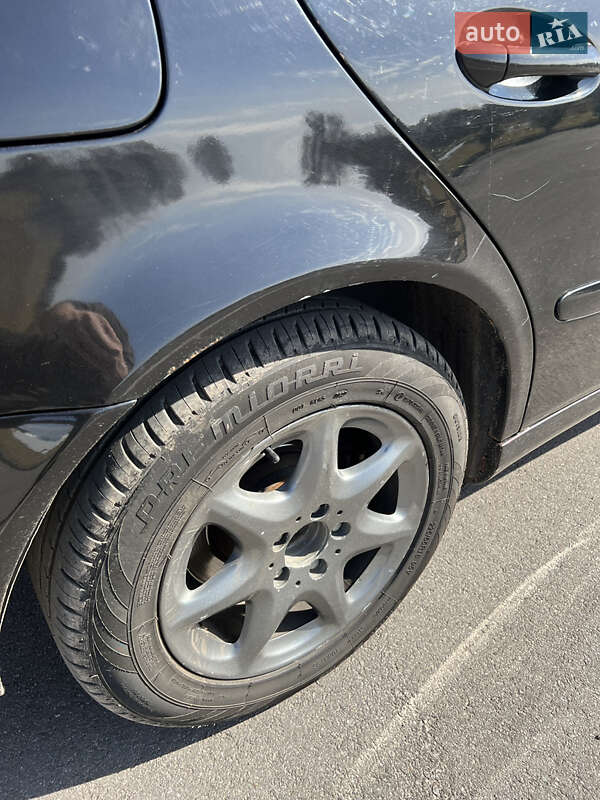 Седан Mercedes-Benz E-Class 2002 в Хмельнике фото 18 Седан Mercedes-Benz E-Class 2002 в Хмельнике