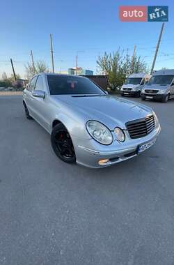 Седан Mercedes-Benz E-Class 2003 в Виннице