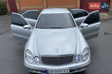 Седан Mercedes-Benz E-Class 2003 в 