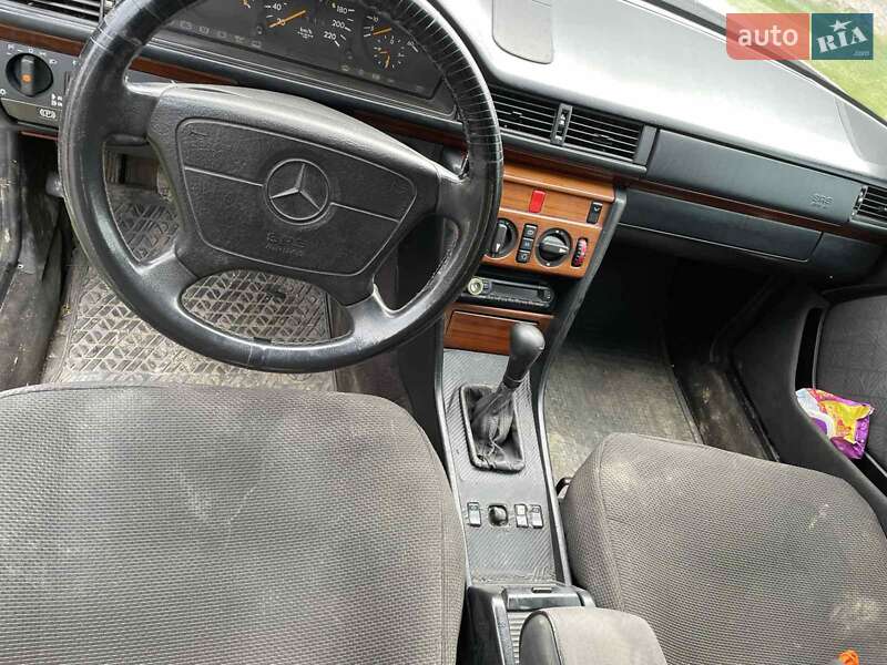 Седан Mercedes-Benz E-Class 1994 в Богородчанах