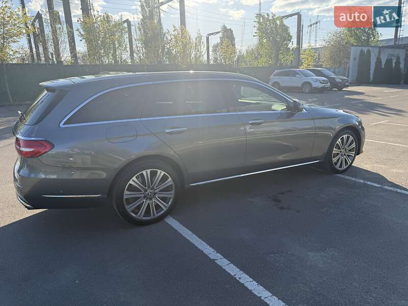Универсал Mercedes-Benz E-Class 2018 в Киеве
