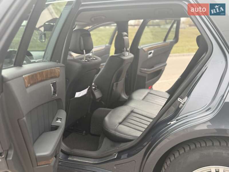 Универсал Mercedes-Benz E-Class 2010 в Александрие