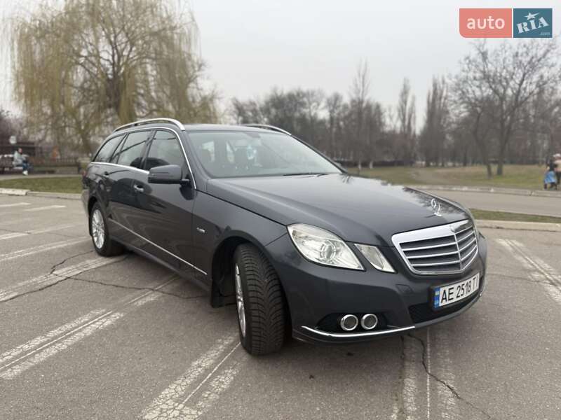 Универсал Mercedes-Benz E-Class 2010 в Александрие