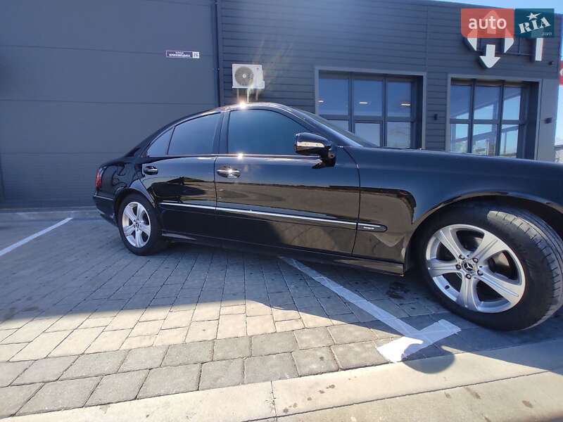 Седан Mercedes-Benz E-Class 2006 в Ивано-Франковске