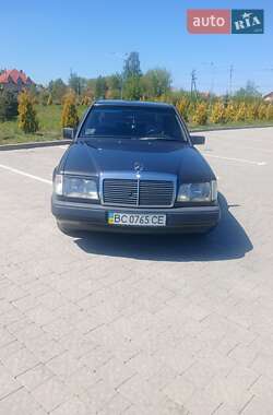Седан Mercedes-Benz E-Class 1990 в 