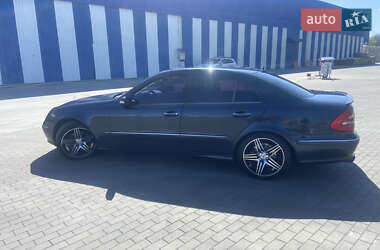 Седан Mercedes-Benz E-Class 2002 в 