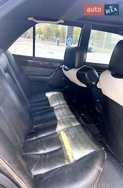 Седан Mercedes-Benz E-Class 1994 в 