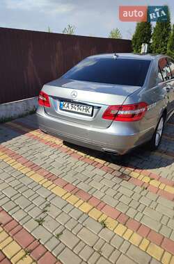 Седан Mercedes-Benz E-Class 2011 в 