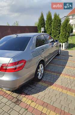 Седан Mercedes-Benz E-Class 2011 в 