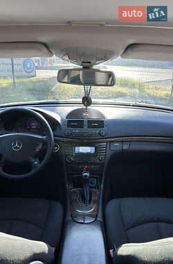 Седан Mercedes-Benz E-Class 2004 в 