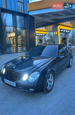Седан Mercedes-Benz E-Class 2002 в 