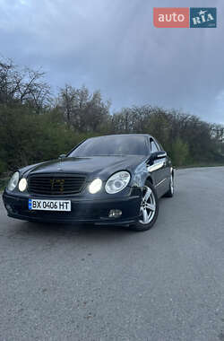 Седан Mercedes-Benz E-Class 2002 в 