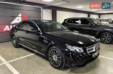 Седан Mercedes-Benz E-Class 2018 в 