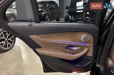 Седан Mercedes-Benz E-Class 2018 в 