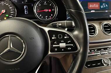 Седан Mercedes-Benz E-Class 2018 в 