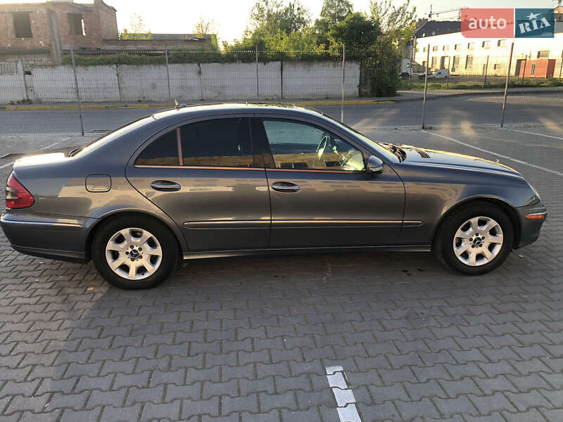 Седан Mercedes-Benz E-Class 2006 в Чернівцях