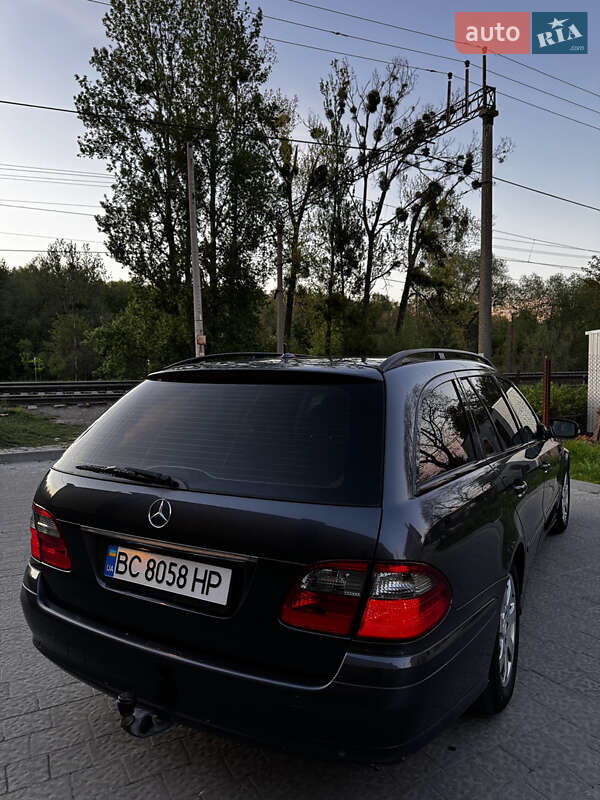 Универсал Mercedes-Benz E-Class 2009 в Львове