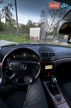Універсал Mercedes-Benz E-Class 2009 в 