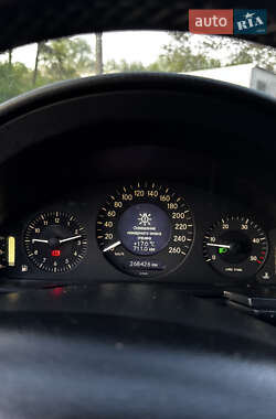 Універсал Mercedes-Benz E-Class 2009 в 