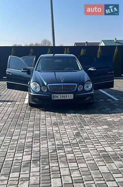 Седан Mercedes-Benz E-Class 2002 в 