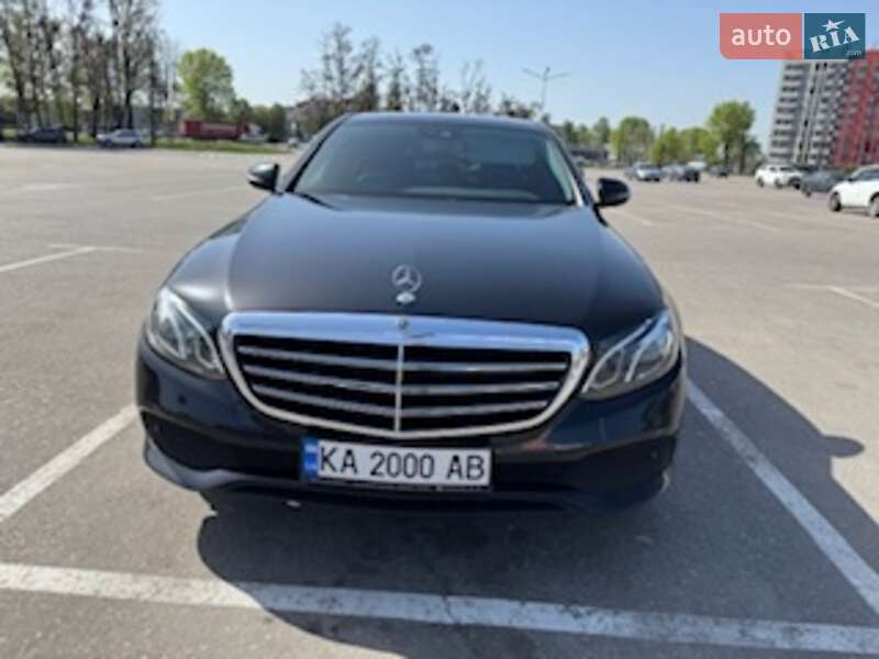 Седан Mercedes-Benz E-Class 2019 в Киеве