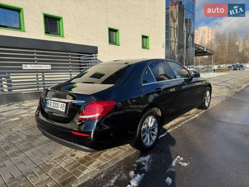 Седан Mercedes-Benz E-Class 2019 в Киеве